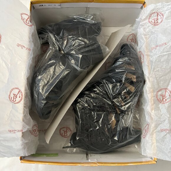 Bella Vita Black Suede Gladiator Open Toe Zip Back Shootie 6W fits like a 7W* - Picture 10 of 12